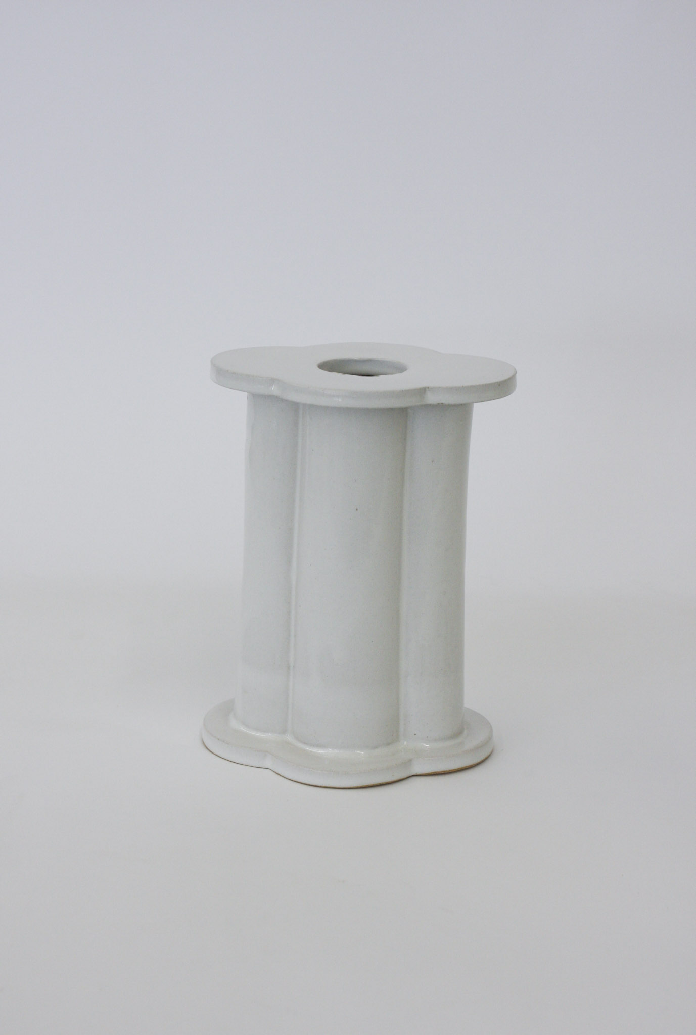 CLOVER VASE - GLOSS WHITE A